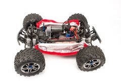 Зимний чехол для Traxxas E-Maxx 1:10 (красный)